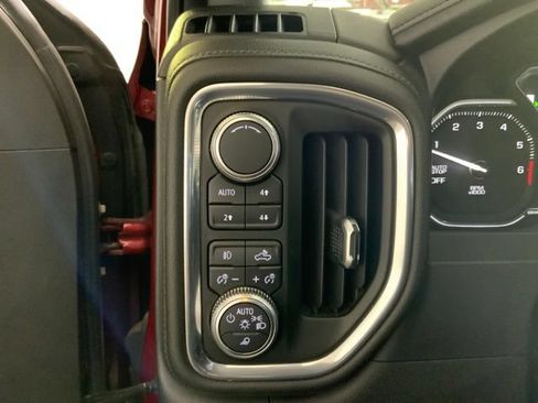 Used 2019 GMC Sierra 1500 Denali w/ Driver Alert Package II AWD/4WD image 26