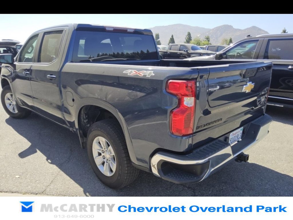 Used 2022 Chevrolet Silverado 1500 LT w/ LPO, Dark Essentials Package AWD/4WD image 4