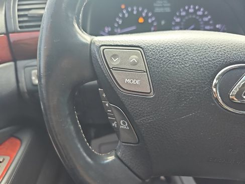 Used 2008 Lexus LS 460 L w/ Luxury Pkg RWD image 17