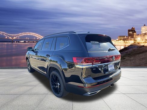 New 2026 Volkswagen Atlas SE image 3