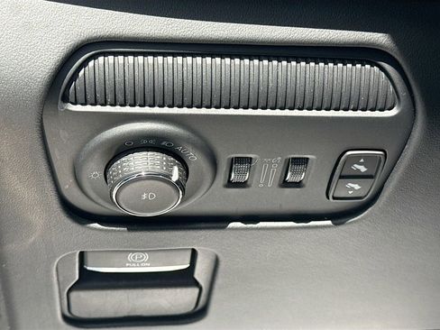 Used 2024 Jeep Grand Wagoneer Series II w/ Quick Order Packagew 28T image 11