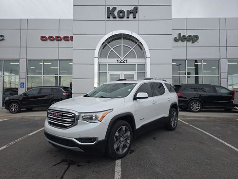 Used 2018 GMC Acadia SLT image 1