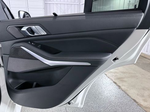 Used 2021 BMW X5 M50i w/ Executive Package image 25