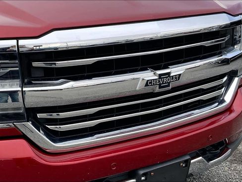 Used 2018 Chevrolet Silverado 1500 High Country image 30