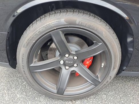 Used 2017 Dodge Challenger SRT Hellcat image 22