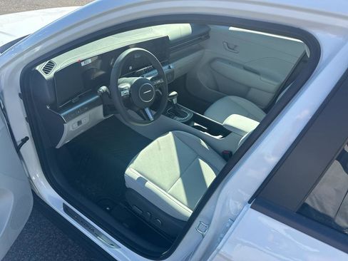 New 2025 Hyundai Kona SEL image 27