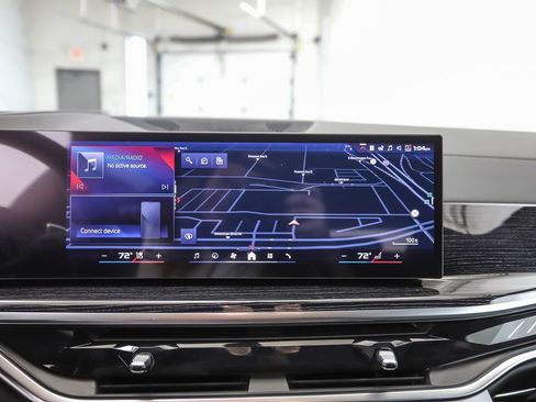 Used 2026 BMW X5 M60i image 18