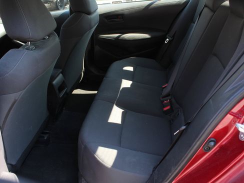 Used 2022 Toyota Corolla LE w/ Carpet Mat Package (TMS) FWD image 17