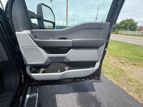 Used 2025 Ford F250 XLT AWD/4WD image 22