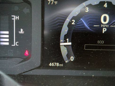 Used 2026 Toyota 4Runner SR5 AWD/4WD image 17