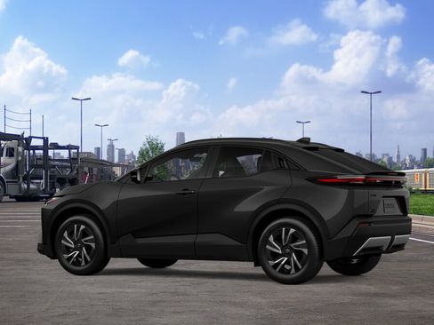 New 2026 Toyota C-HR AWD/4WD image 5