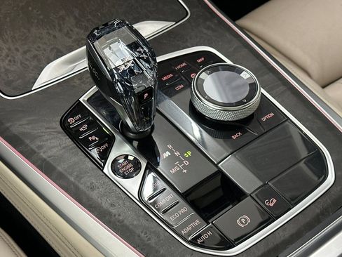 Used 2020 BMW X5 M50i w/ Executive Package AWD/4WD image 19