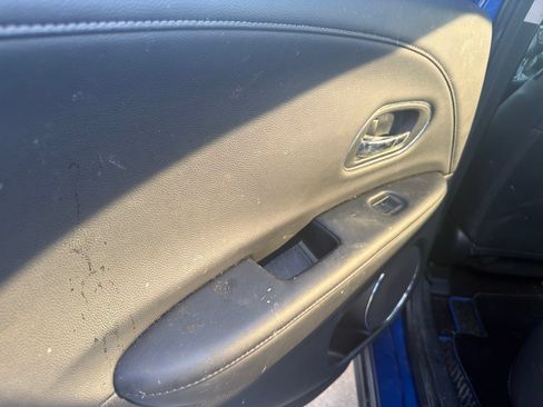 Used 2019 Honda HR-V EX-L image 16