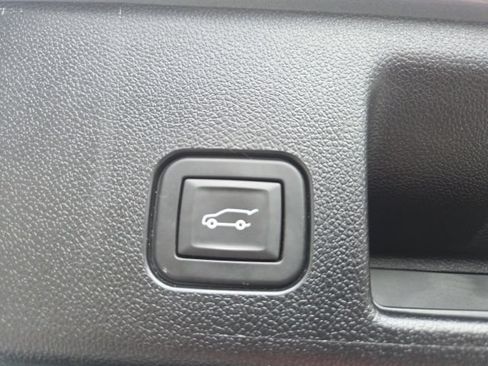 Used 2024 Chevrolet Equinox EV LT FWD image 53
