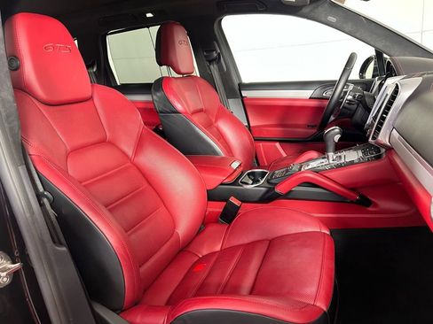 Certified 2018 Porsche Cayenne GTS image 20