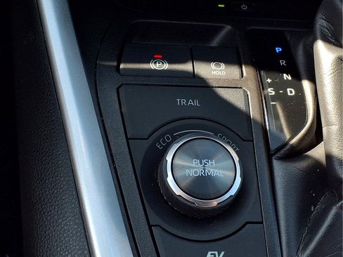 Certified 2023 Toyota RAV4 XSE AWD/4WD image 19