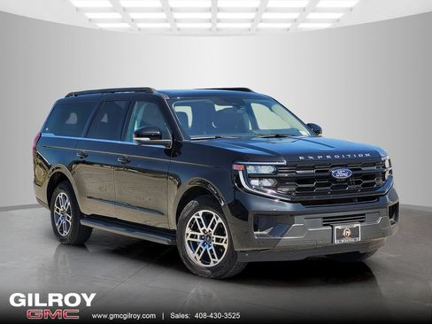 Used 2025 Ford Expedition Max Active AWD/4WD image 1