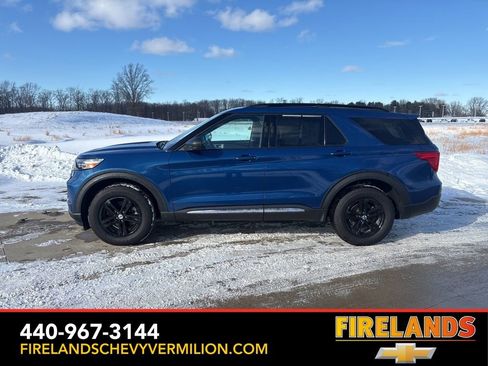 Used 2022 Ford Explorer XLT image 6