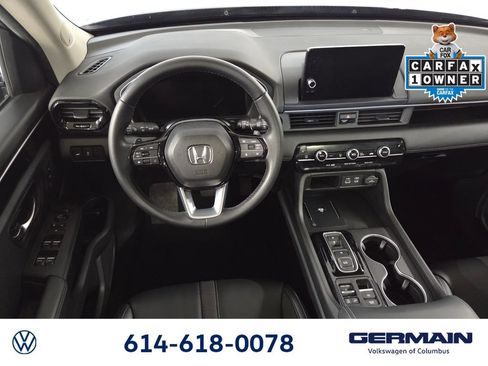 Used 2025 Honda Pilot Touring image 17