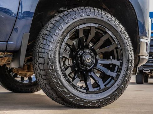 Used 2021 Chevrolet Silverado 1500 LT w/ Z71 Off-Road Package image 9