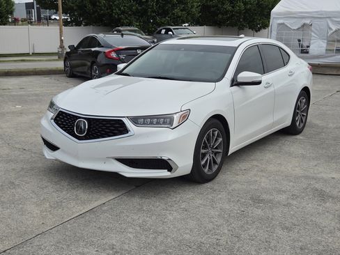 Used 2020 Acura TLX image 2