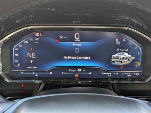 Used 2024 Chevrolet Silverado 1500 LT image 12