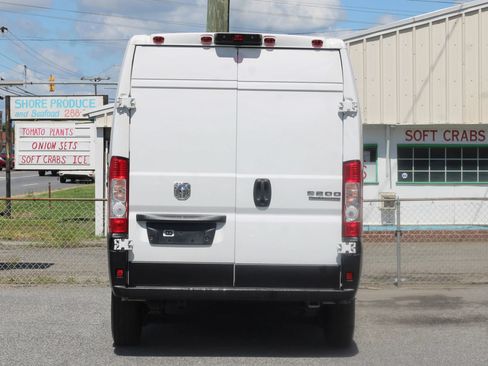 Used 2023 RAM ProMaster 2500 FWD image 7