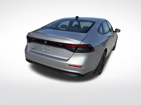 Certified 2025 Honda Accord SE image 15