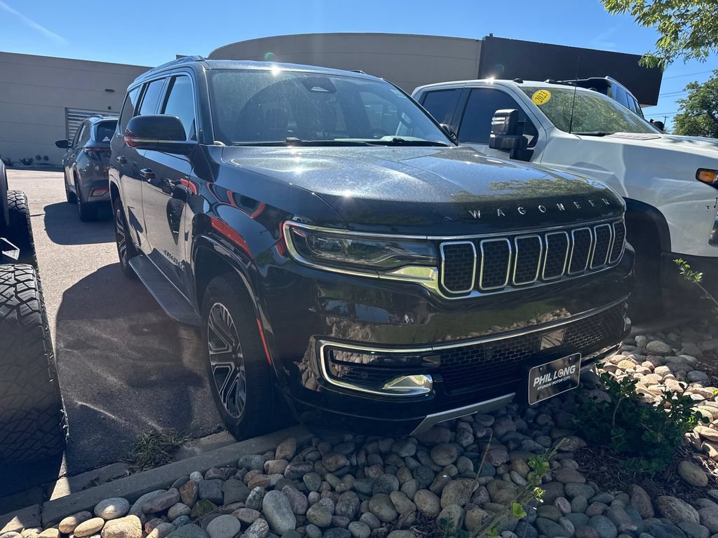 Used 2024 Jeep Wagoneer Series II AWD/4WD image 3