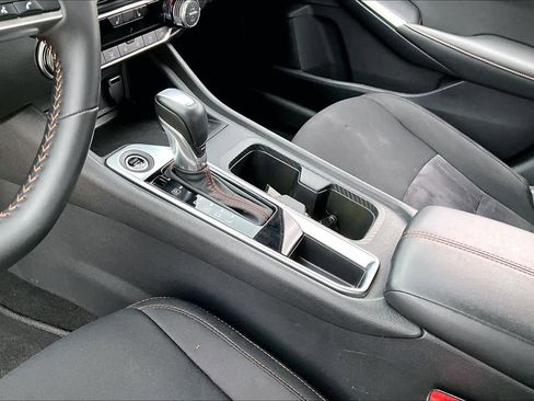 Used 2025 Nissan Sentra SR image 16