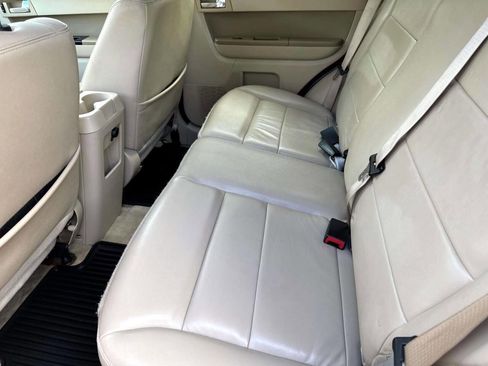 Used 2010 Ford Escape Limited FWD image 11
