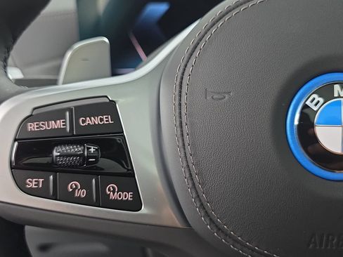 New 2026 BMW X5 xDrive50e w/ M Sport Package AWD/4WD image 17
