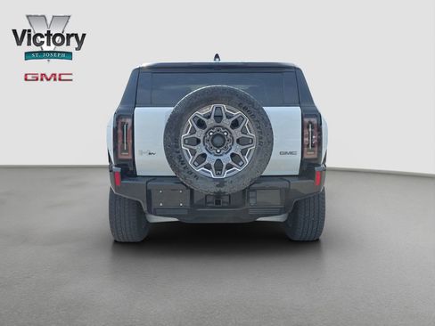 Used 2024 GMC Hummer EV 3X AWD/4WD image 16