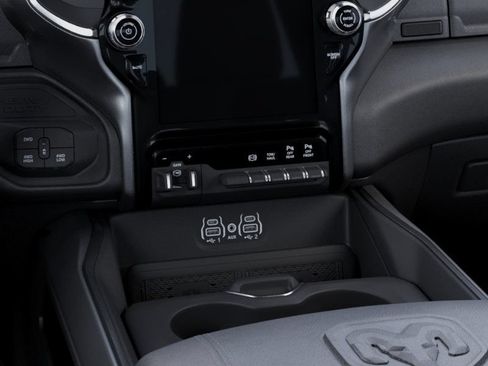 New 2026 RAM 3500 Laramie AWD/4WD image 24