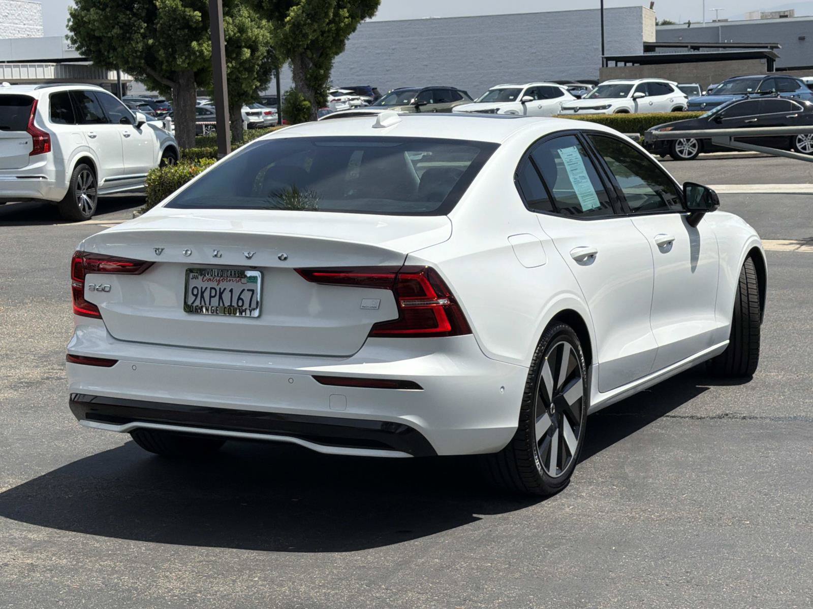 Certified 2024 Volvo S60 T8 Plus AWD/4WD image 5