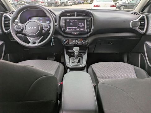 Used 2023 Kia Soul LX w/ Option Group 015 image 18