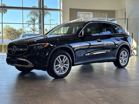 Used 2026 Mercedes-Benz GLC 300 GLC 300 image 8