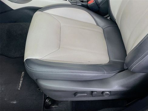 Used 2023 Subaru Forester Limited image 25