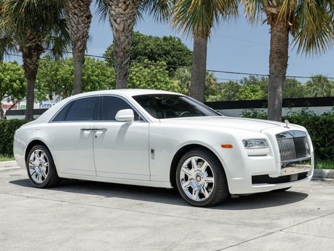 Used 2013 Rolls-Royce Ghost RWD image 10