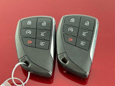 Used 2023 GMC Yukon XL AT4 w/ Technology Package image 39