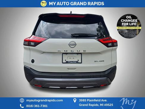 Used 2023 Nissan Rogue SL AWD/4WD image 6