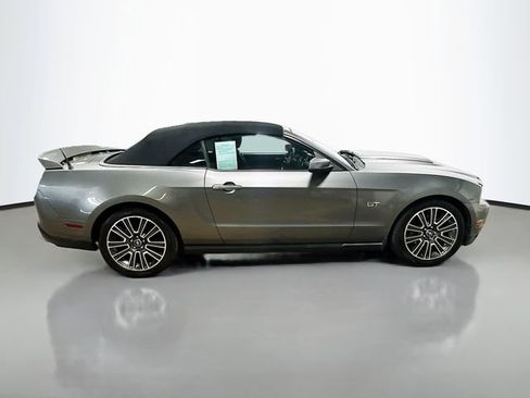 Used 2010 Ford Mustang GT Premium RWD image 6