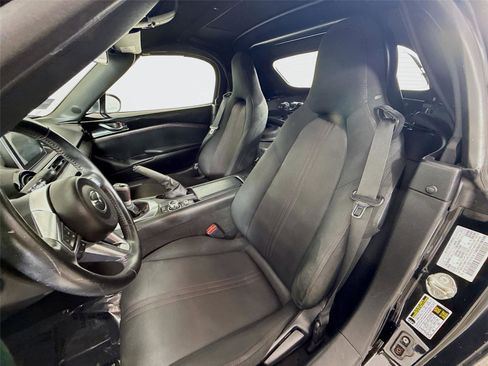 Used 2016 MAZDA MX-5 Miata Club w/ Brembo/BBS Package image 17