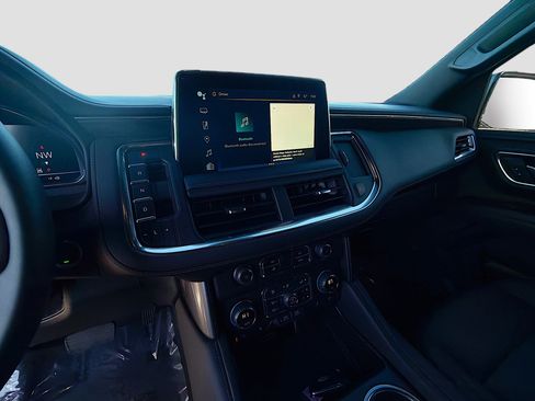 Used 2024 Chevrolet Tahoe Z71 image 28