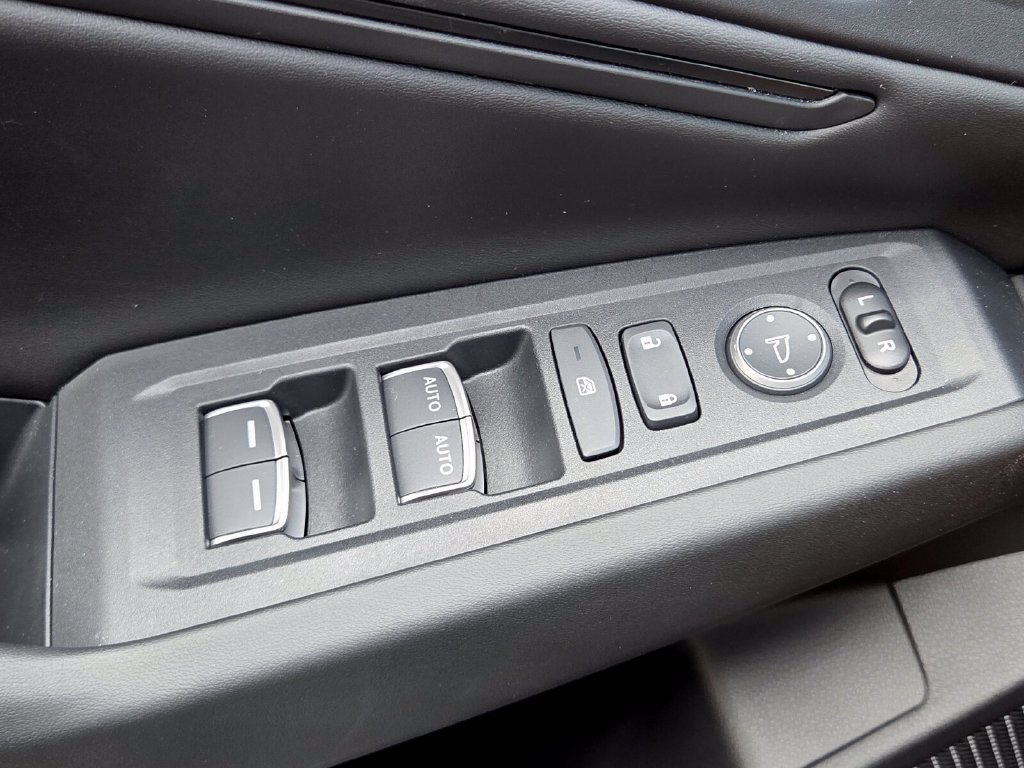 Used 2025 Honda Accord SE image 29