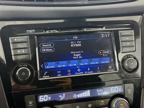 Used 2019 Nissan Rogue SV w/ Premium Package FWD image 21