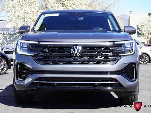 Used 2025 Volkswagen Atlas SEL Premium R-Line image 17