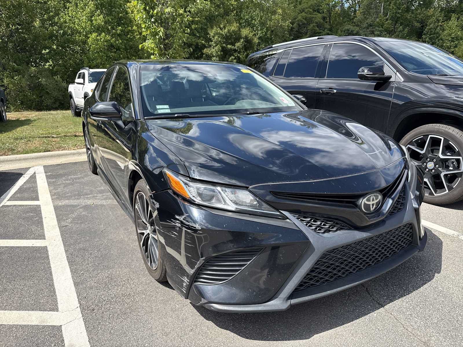 Used 2018 Toyota Camry SE w/ Moonroof Package FWD image 36