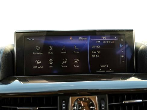 Used 2017 Lexus LX 570 4WD w/ Luxury Package image 30