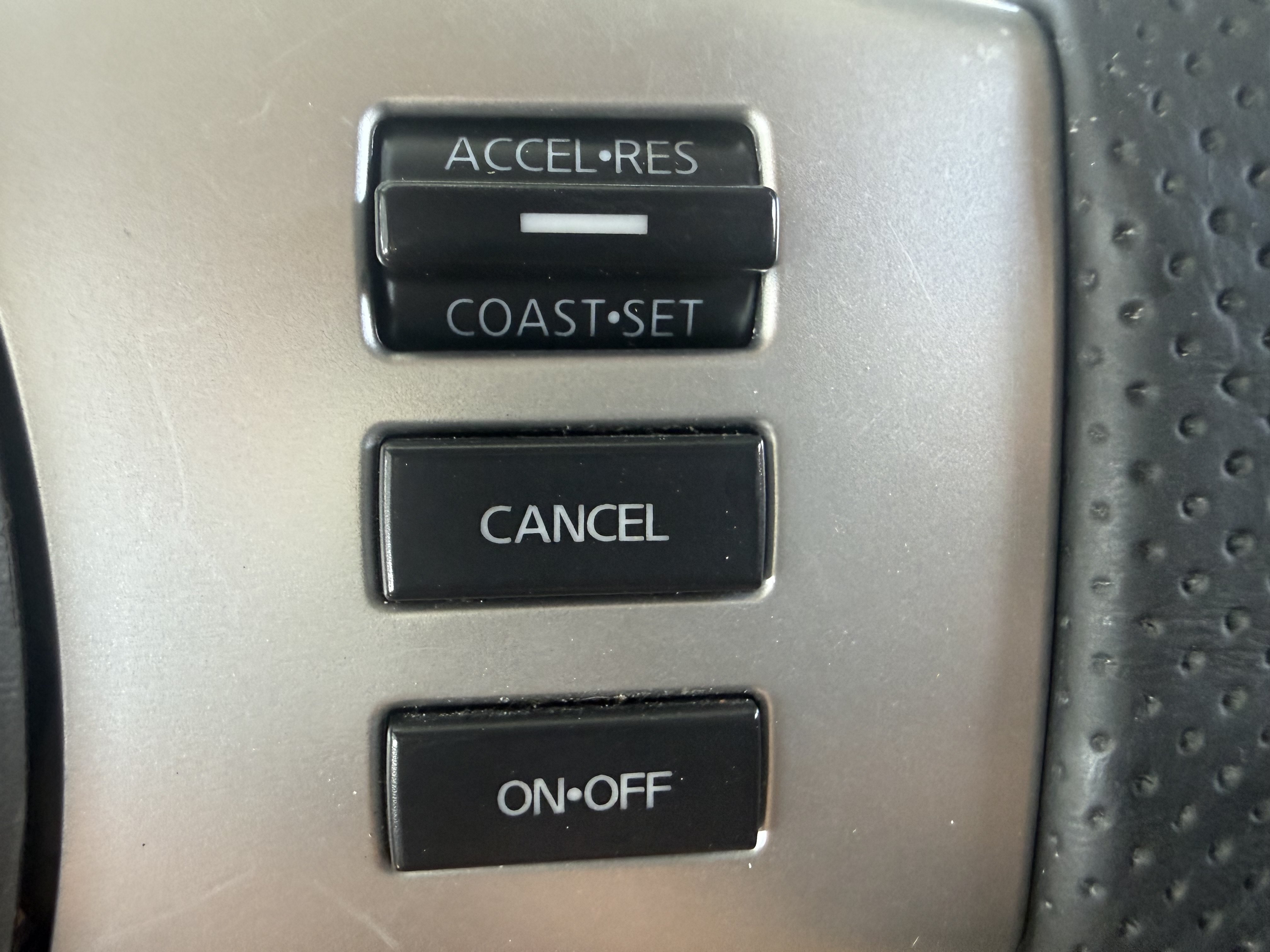 Used 2018 Nissan Frontier PRO-4X AWD/4WD image 21